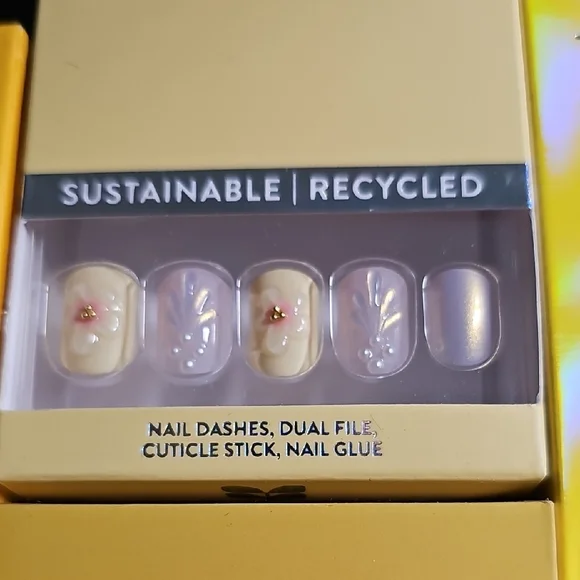 Red Aspen Yellow Press-On Nails